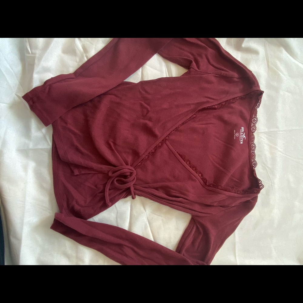 hollister maroon long sleeve wrap top